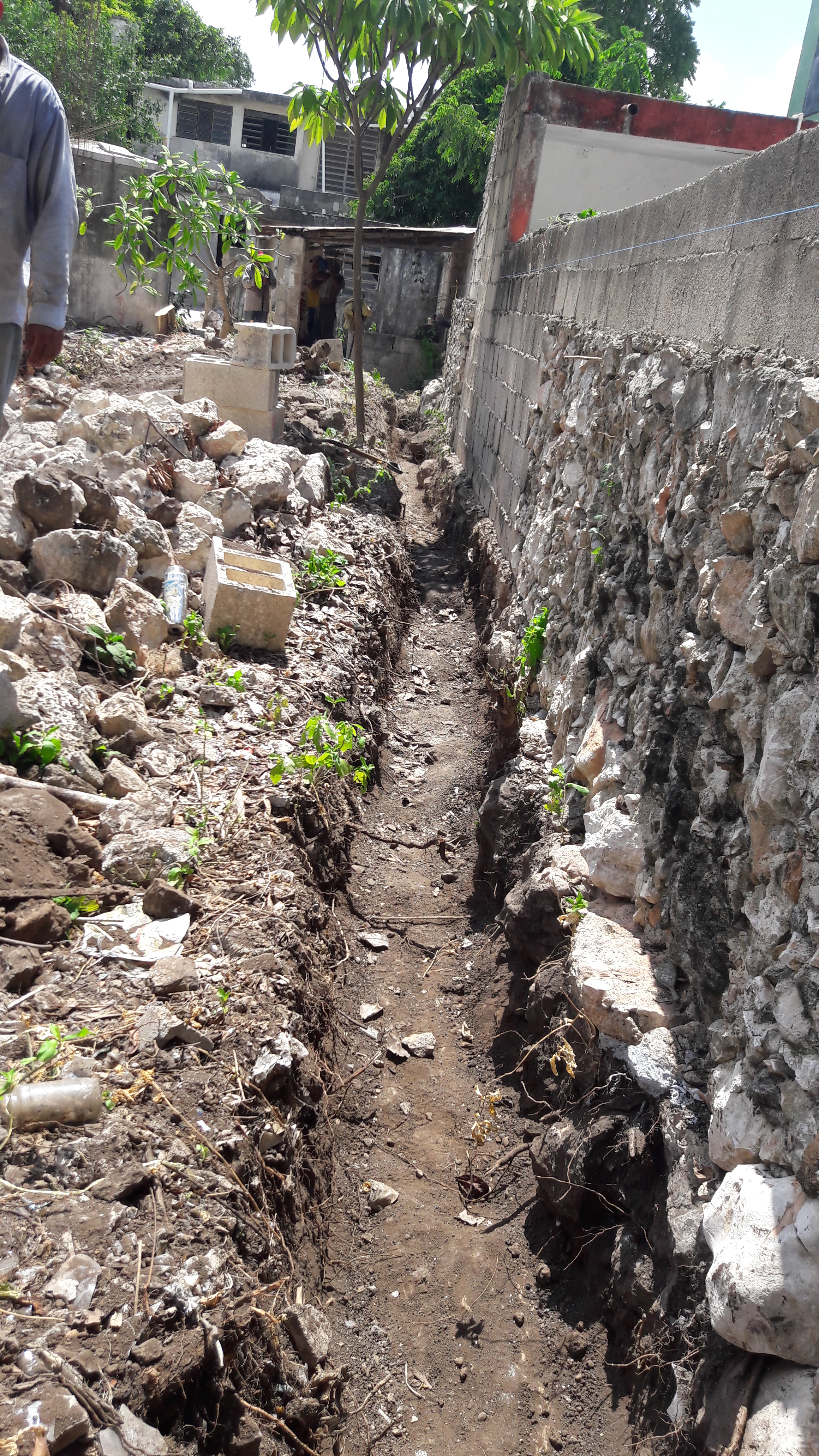 72BB8DB3-5F74-4CF8-9F93-A693FBEDF147